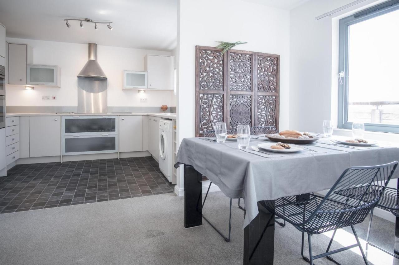 Maritime Quarter - 2 Bedroom Apartment - Sa1 Beach Front Fishermans Way Swansea Kültér fotó