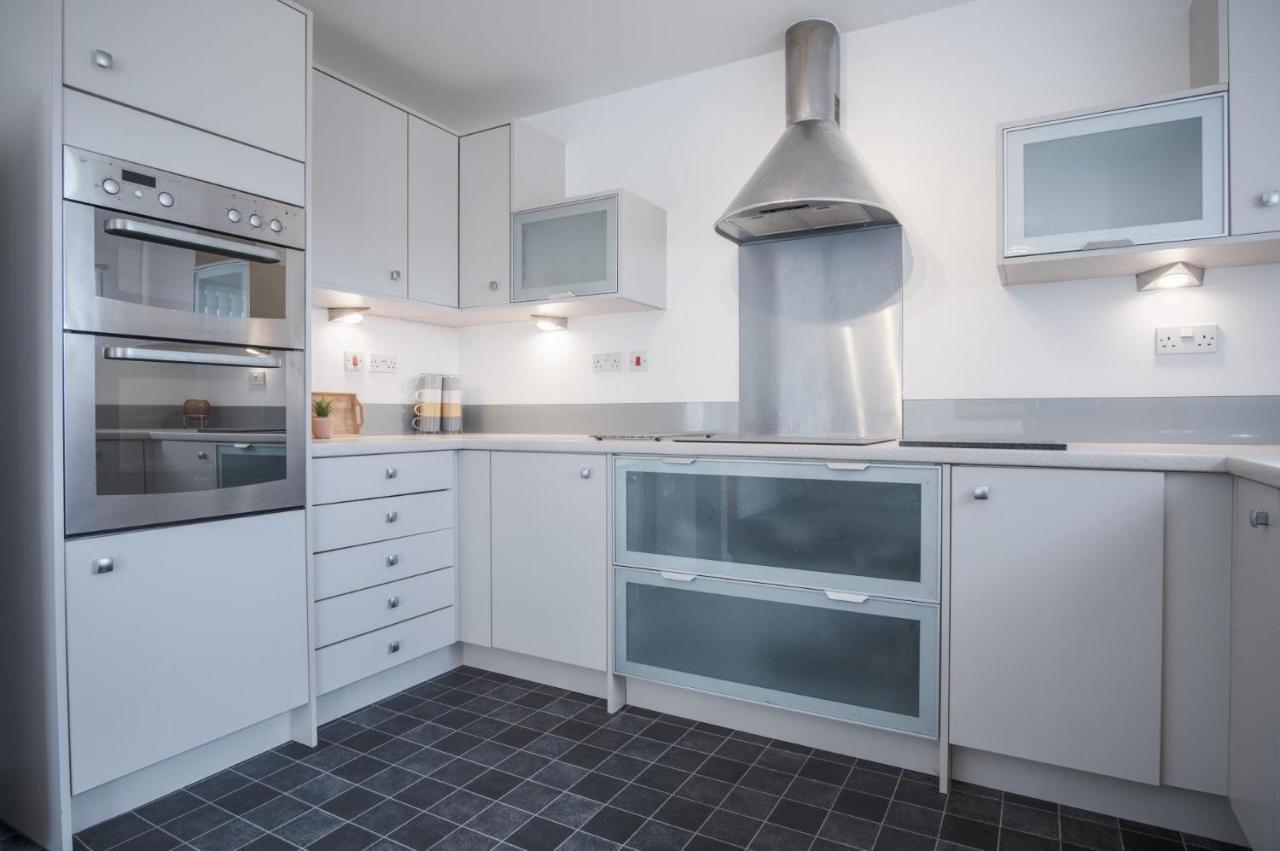 Maritime Quarter - 2 Bedroom Apartment - Sa1 Beach Front Fishermans Way Swansea Kültér fotó